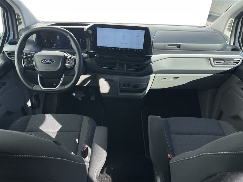 Ford Tourneo Custom 2,0 EcoBlue AWD A8 L2 Titanium - fotka 6 z 21