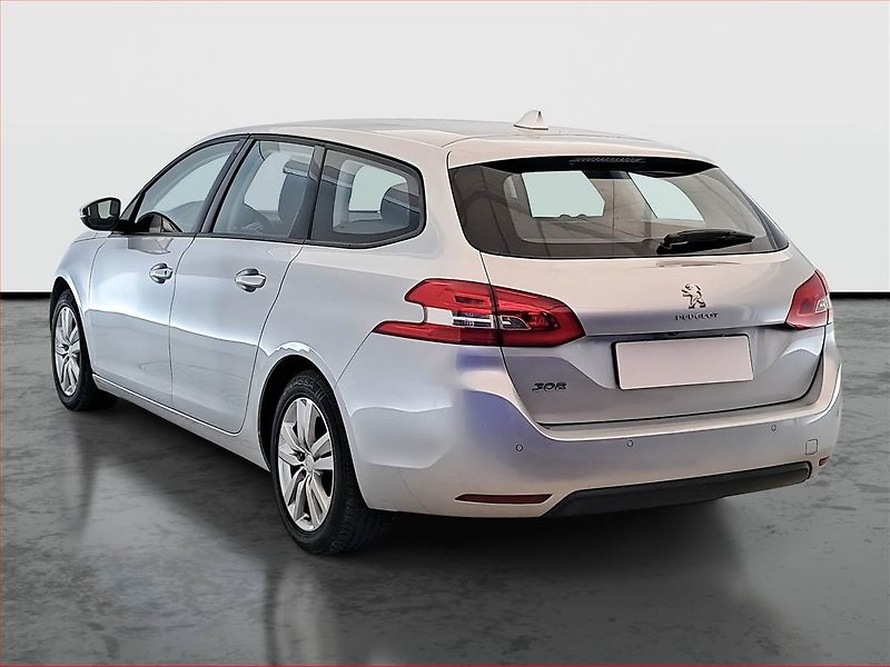 Peugeot 308 (2015) Active 1.2 e-THP, Navi - fotka 4 z 19