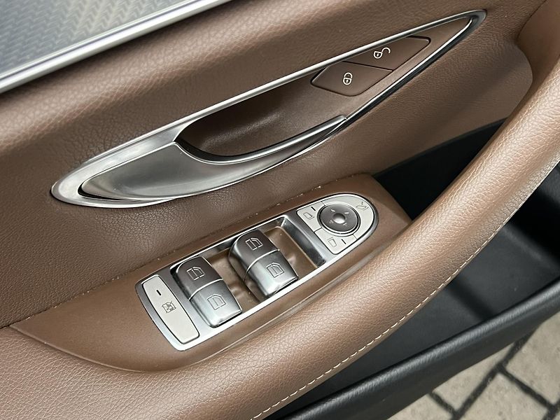 Mercedes-Benz Třídy E (2018) E 220D 4MATIC ALL TERRAIN - fotka 15 z 27
