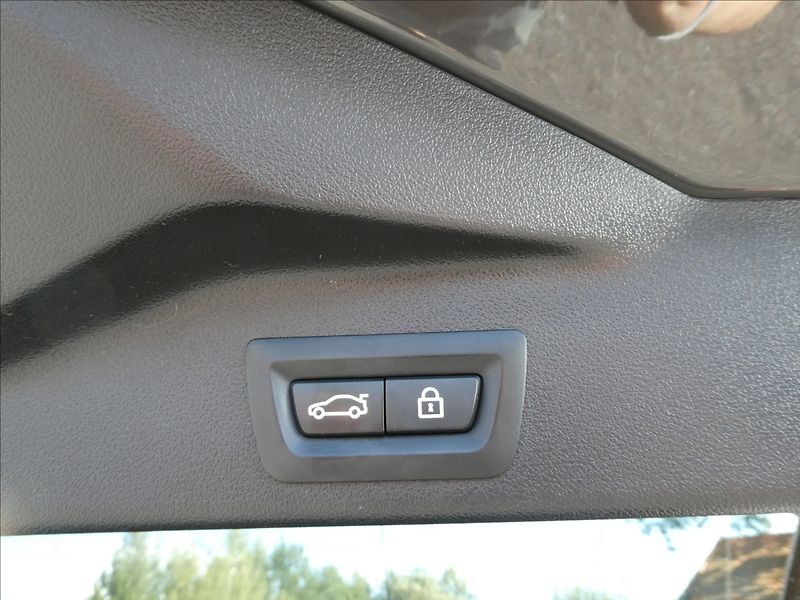 BMW X5 3,0 xDrive30d AT8 M-Paket,záru - fotka 21 z 48