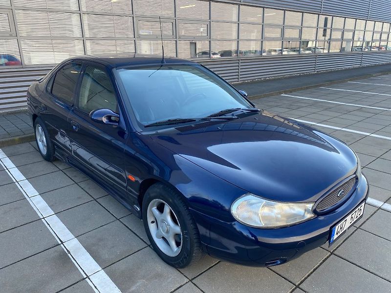 Ford Mondeo (1998) - fotka 28 z 40