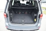 Volkswagen Touran (2021) R-Line 2,0 TDI 110kW 7DSG - náhled 29