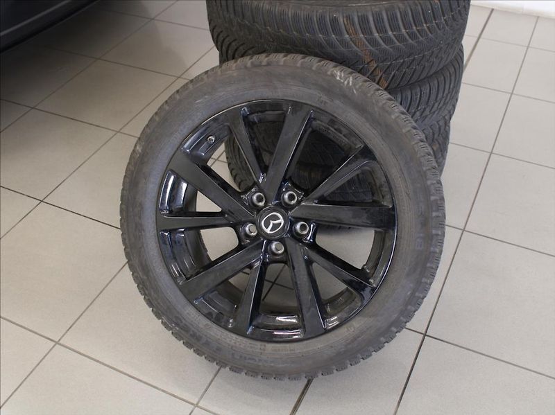 Mazda CX-3 2,5 G140 Excl. Bose 2x Sady k. - fotka 30 z 31