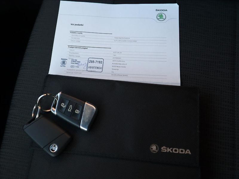 Škoda Superb 2,0 TDi, Kessy, FrontAssist, P - fotka 40 z 40