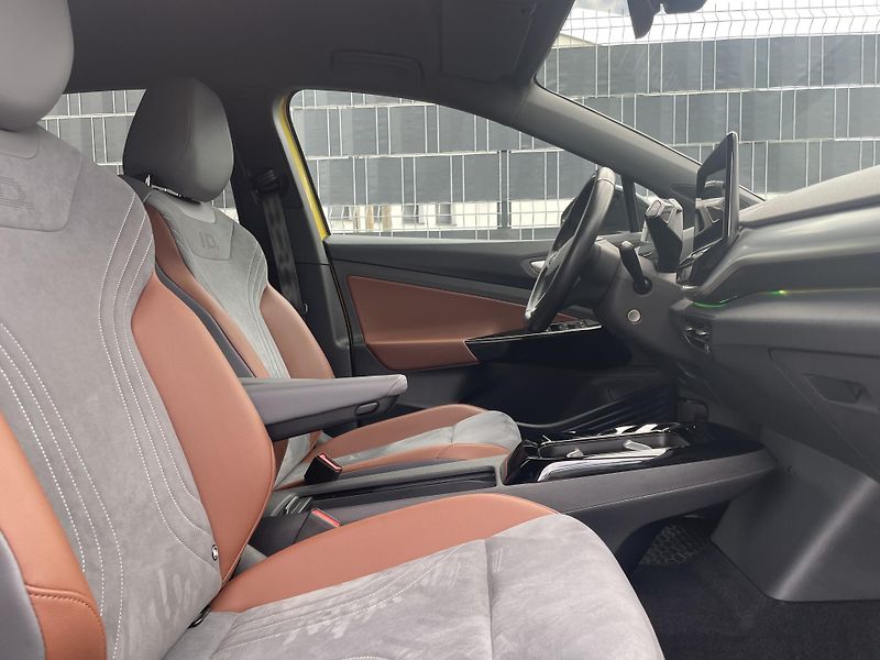Volkswagen ID.4 (2020) 1.ST EDITION 150kW - 77kWh - fotka 12 z 26