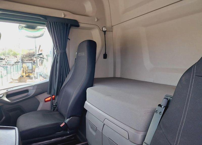 Scania (2020) R 450 6x2 JNK EURO 6 - fotka 13 z 17