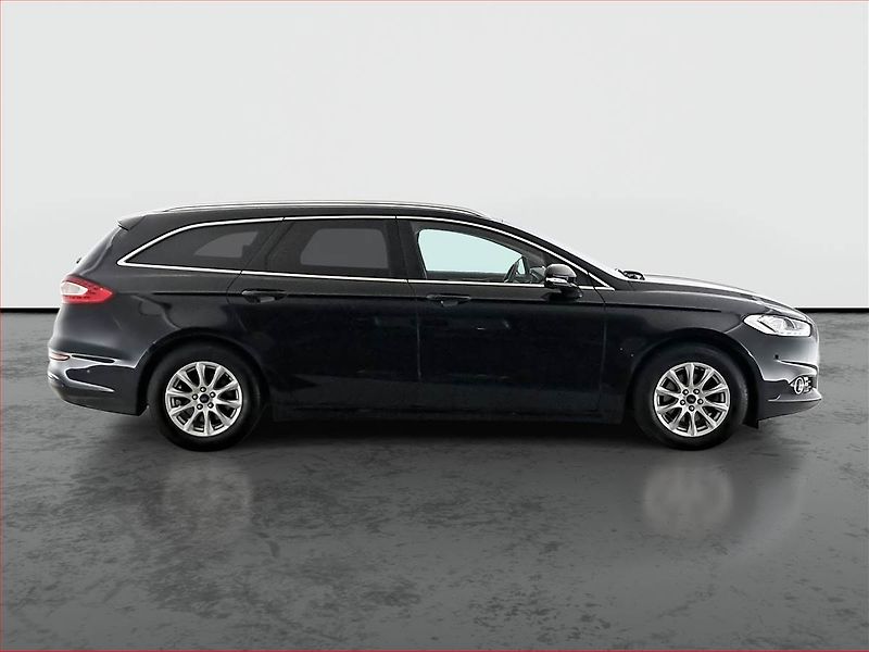 Ford Mondeo (2017) Titanium 2.0 TDCI, Navi - fotka 6 z 18