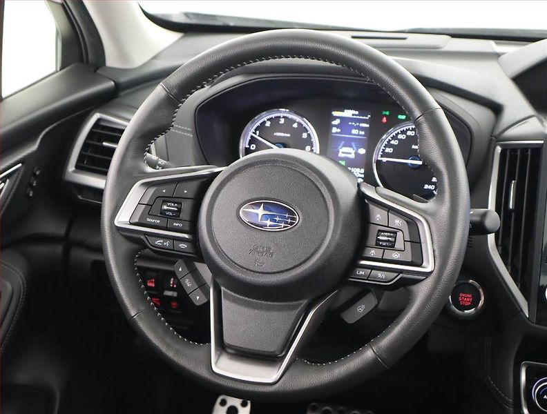 Subaru Forester (2023) 2.0 e-Boxer MHEV - fotka 17 z 29