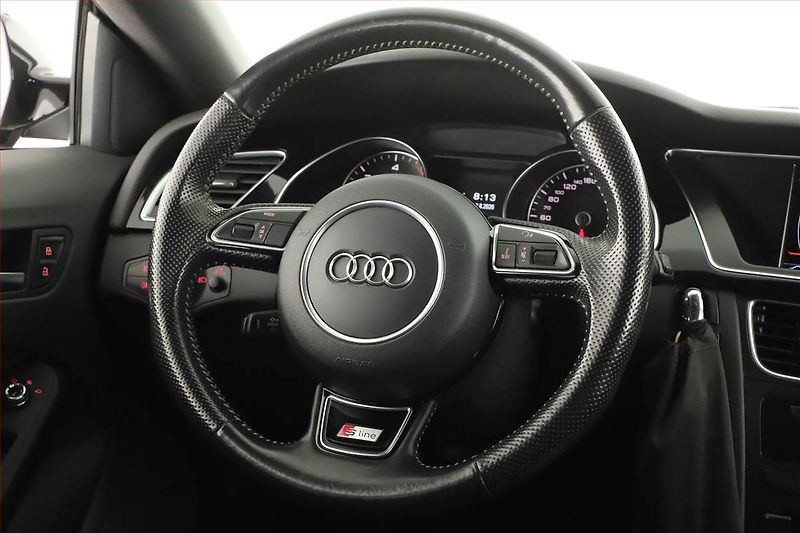 Audi A5 (2016) S-Line 2.0 TDI, Kůže, Navi - fotka 8 z 16