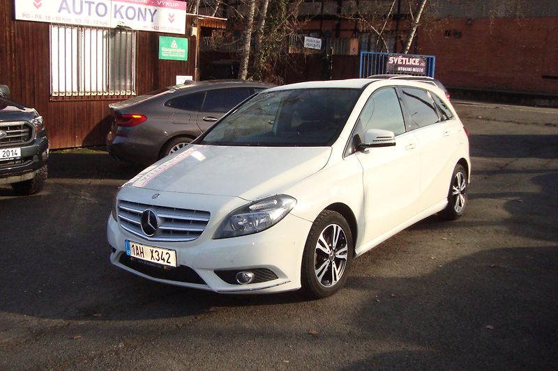 Mercedes-Benz Třídy B (2012) 180 CDi - fotka 3 z 81