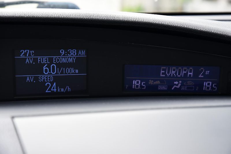 Mazda 3 2.2 MZR-CD 6st,KLIMA,TEMP,ALU - fotka 20 z 40