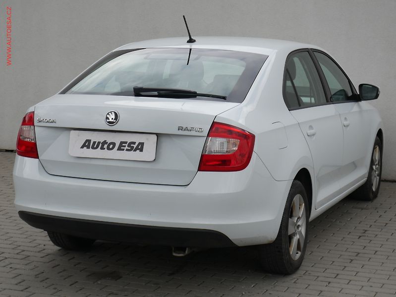 Škoda Rapid (2016) 1.2 TSI, ČR, Ambition - fotka 4 z 14