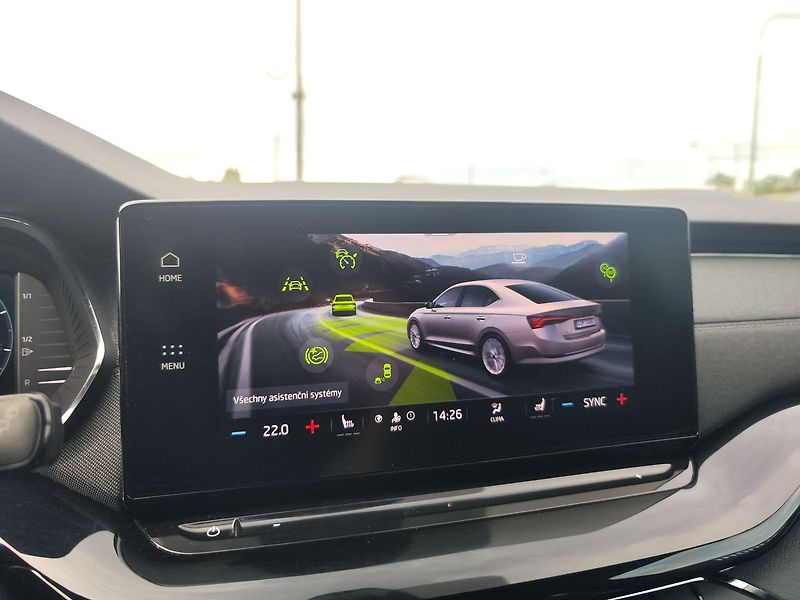 Škoda Octavia 1.5 TSI/110kW e-TEC Style DSG - fotka 22 z 37