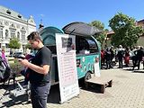 Kolonádu ovládla italská auta, na náměstí se dala ochutnat jihoevropská jídla.