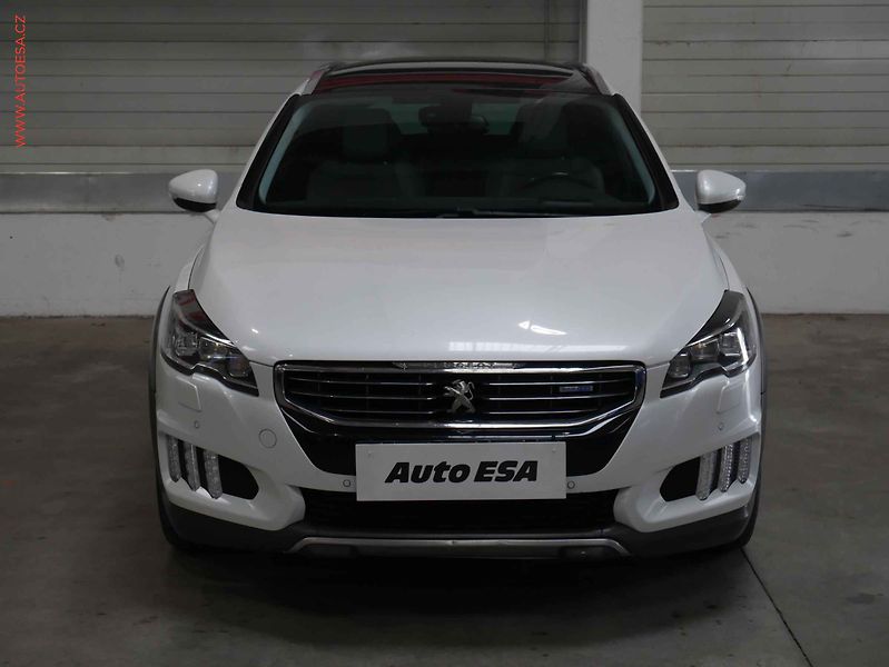 Peugeot 508 (2016) 2.0HDi, ČR, AT, navi, LED - fotka 2 z 26