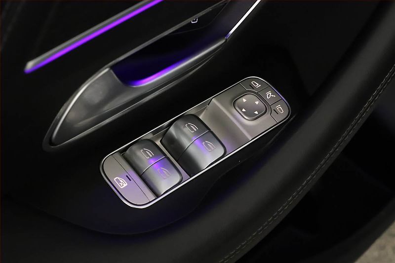 Mercedes-Benz GLE (2022) 400 d 4MATIC - fotka 23 z 26