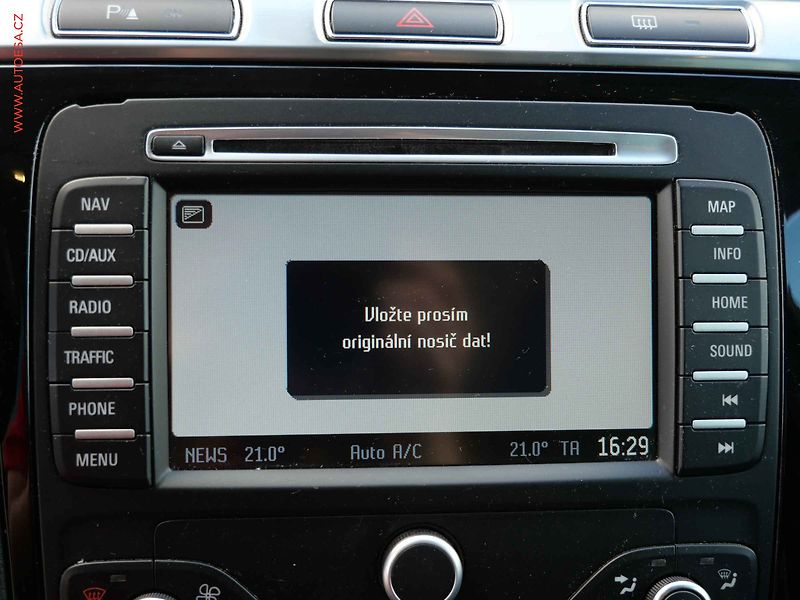 Ford S-MAX (2014) 2.0 TDCi, AT, tempo, kamera - fotka 21 z 23