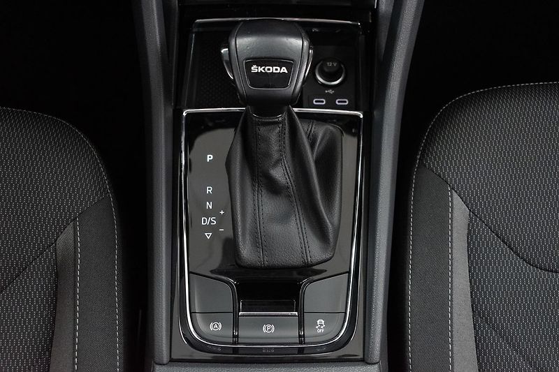 Škoda Kodiaq 2.0 TDI 110*DSG*ACC*KAMERA*DPH - fotka 20 z 38