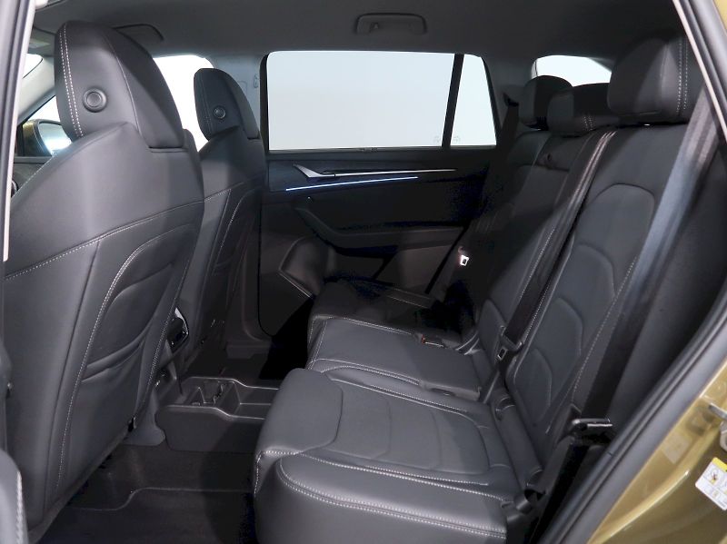 Škoda Kodiaq (2025) EXCLUSIVE 2.0TDI 142KW 4x4 DSG - fotka 17 z 46