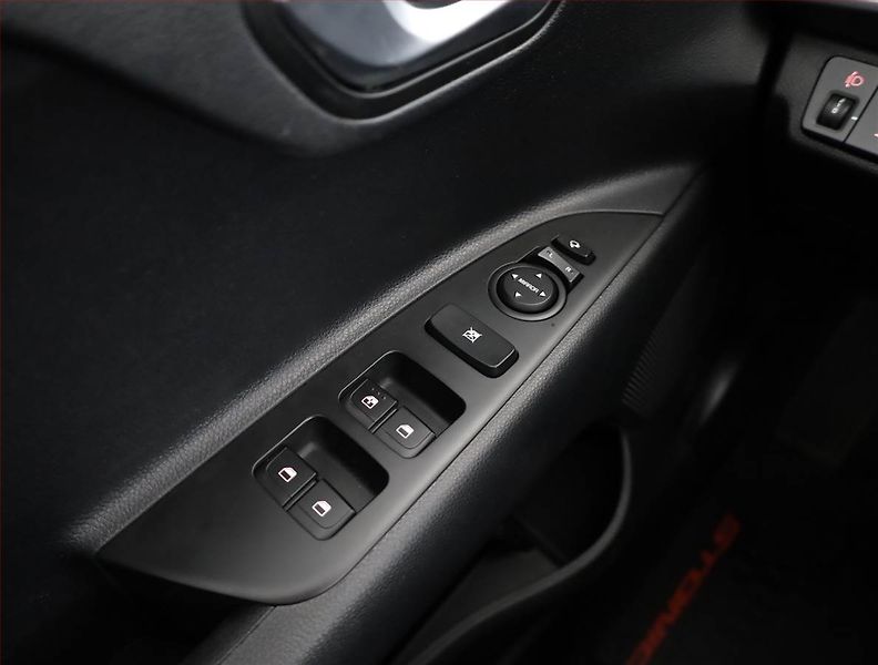 Kia Stonic (2022) 1.2 DPI, ČR,1.maj, Serv.kniha - fotka 15 z 18