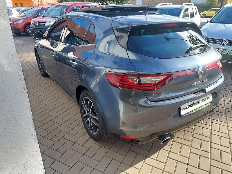 Renault Mégane (2018) IV. Bose TCe 130 - fotka 8 z 42