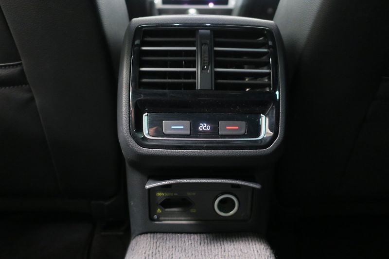 Volkswagen Passat Variant (2017) 2.0 TDI 176kW 4M. DSG Alltrack - fotka 43 z 50