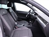 Volkswagen Passat 2,0 TDI 110kW DSG R-line 1.Maj - náhled 13