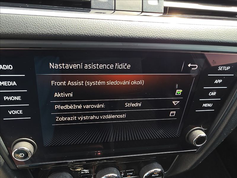 Škoda Octavia III 2,0 TSi 180KW RS Panorama - fotka 19 z 44