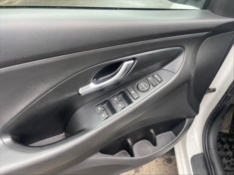 Hyundai i30 1,6 CRDi 115 Smart - fotka 11 z 11