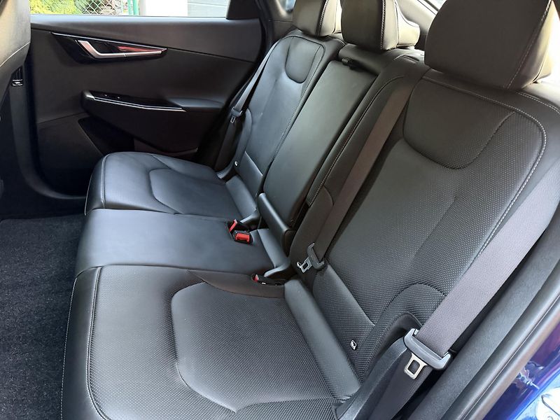 Kia EV6 (2023) PREMIUM-PLUS-AWD-SOH 96%-TOP - fotka 15 z 32