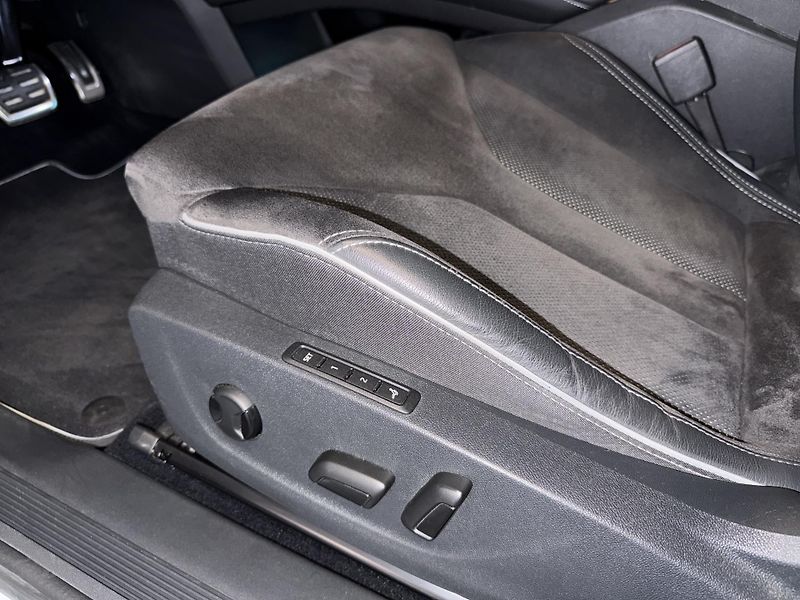 Škoda Enyaq 80x 4X4 Sport Tep.Čerp Záruka - fotka 7 z 42