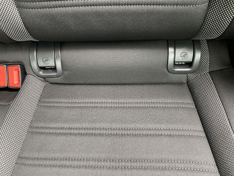 Škoda Octavia 1.4 TSI 110kW - 1xMAJ. - NAVI - fotka 34 z 45