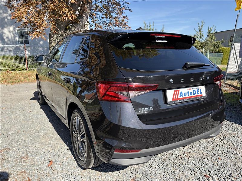 Škoda Fabia 1,0 TSi DPH 60t km  Matrix LED - fotka 4 z 50
