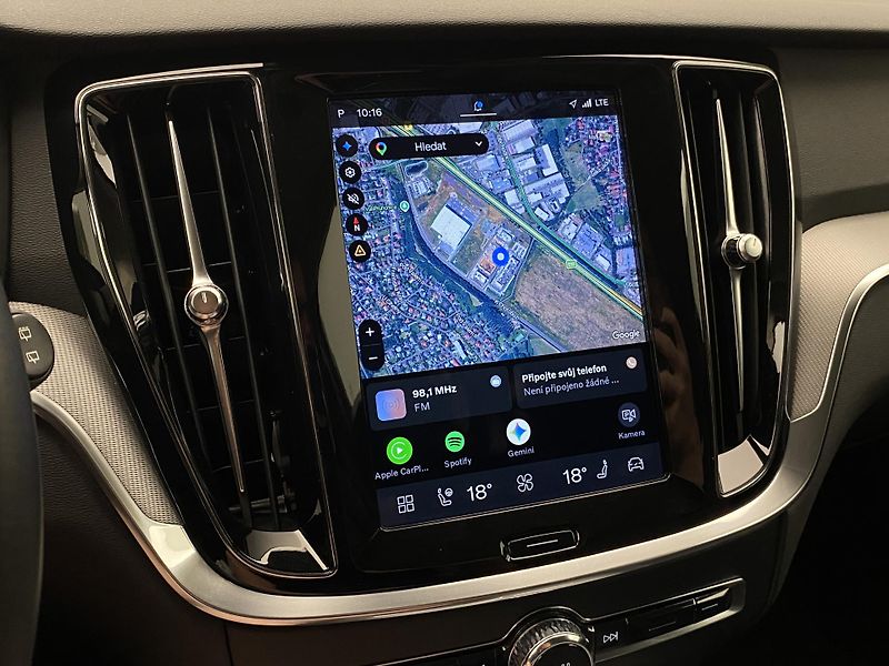 Volvo V60 B4 CORE AUT CZ - fotka 56 z 58