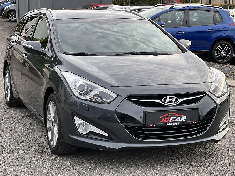 Hyundai i40 1.7CRDi NAVI KAMERA TEMPOMAT - fotka 3 z 46