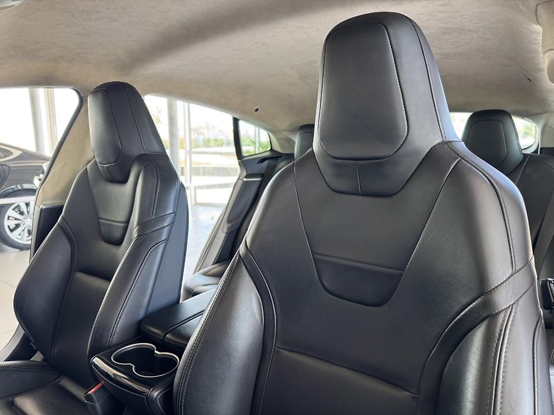 Tesla Model S 90D AWD*CCS*Vzduch - fotka 13 z 31