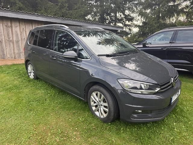 Volkswagen Touran (2018) 2.0TDI Comfortline - fotka 2 z 4