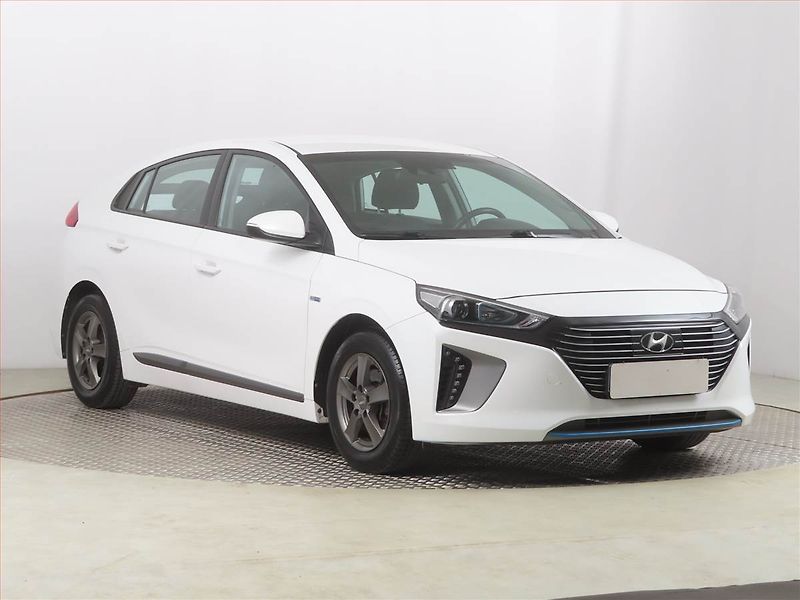 Hyundai Ioniq (2017) Hybrid, Automat, Serv.kniha - fotografie inzerátu