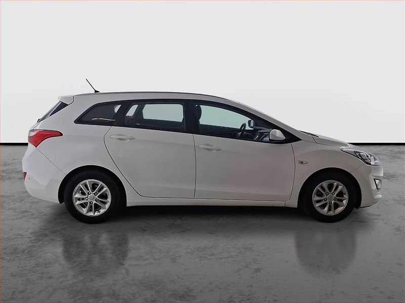 Hyundai i30 (2016) 1.6 GDI, ČR,1.maj, Tempomat - fotka 6 z 16