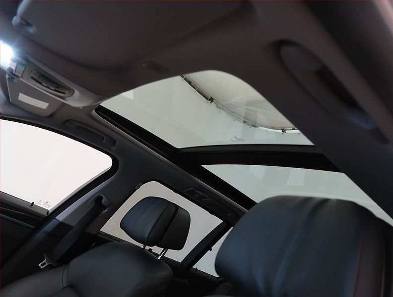 BMW Řada 5 (2014) 530d xDrive, 4X4, Automat - fotka 17 z 17