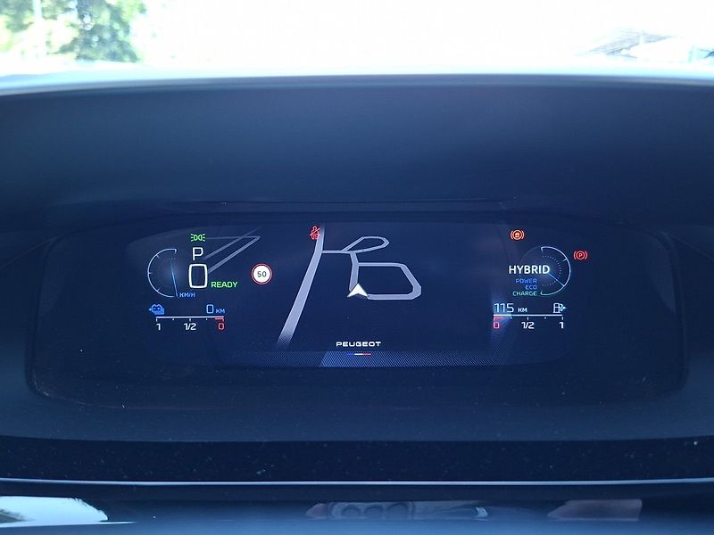 Peugeot 408 GT Plug-in HYBRID 225k e-EAT8 - fotka 18 z 32