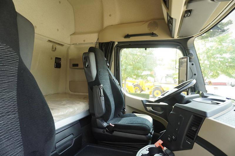 Mercedes-Benz Actros (2021) 1843 MP5 tractor unit - fotka 22 z 24