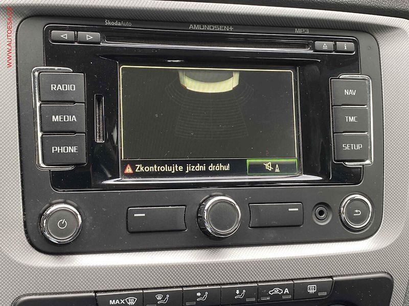 Škoda Octavia (2011) 1.6 TDi, ČR, Elegance - fotka 17 z 18
