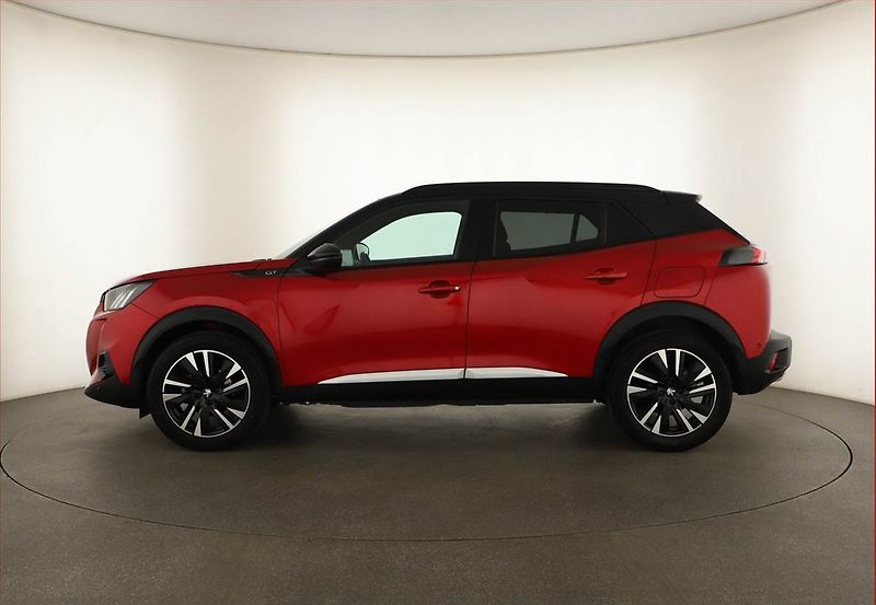 Peugeot 2008 (2021) GT 1.2 PureTech, Automat - fotka 3 z 15