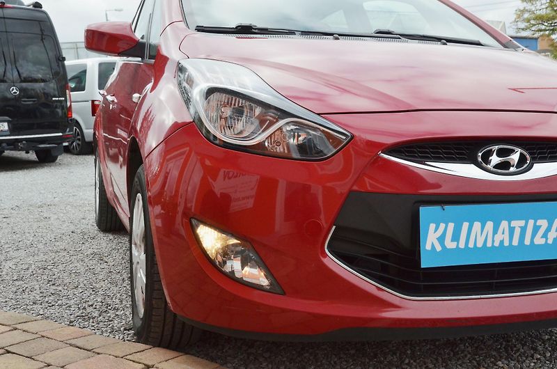 Hyundai ix20 (2013) 1.4i 66kW / ČR / 1.MAJITEL - fotka 7 z 30