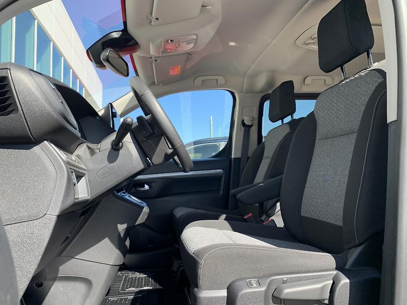 Toyota ProAce Verso FAMILY 2,0 L2 AT8 - fotka 17 z 25