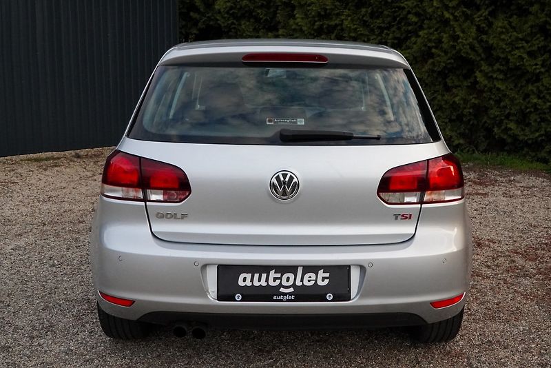 Volkswagen Golf (2010) 1.4 TSI HIGHLINE - fotka 12 z 27