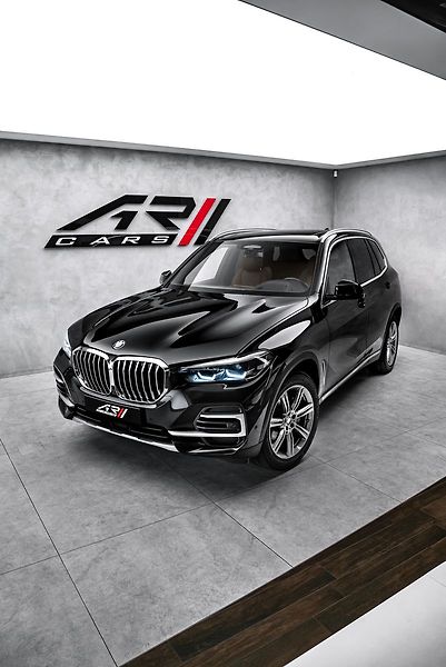 BMW X5 30d xDrive X-line, panorama - fotka 8 z 21