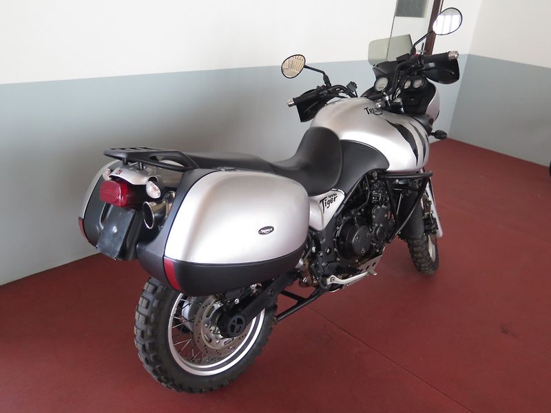Triumph Tiger 955i (2002) - fotka 5 z 18