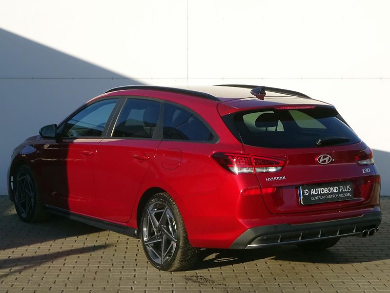 Hyundai i30 1.5 T-GDI 103kW DCT N-Line - fotka 7 z 20